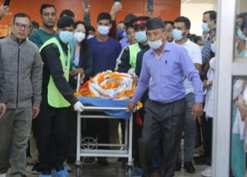 सत्यमोहनको पार्थिव शरीर श्रद्धाञ्जलीका लागि राखियो