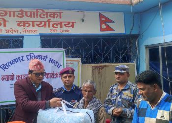 बलानबिहुलमा फाईवर सिरक वितरण