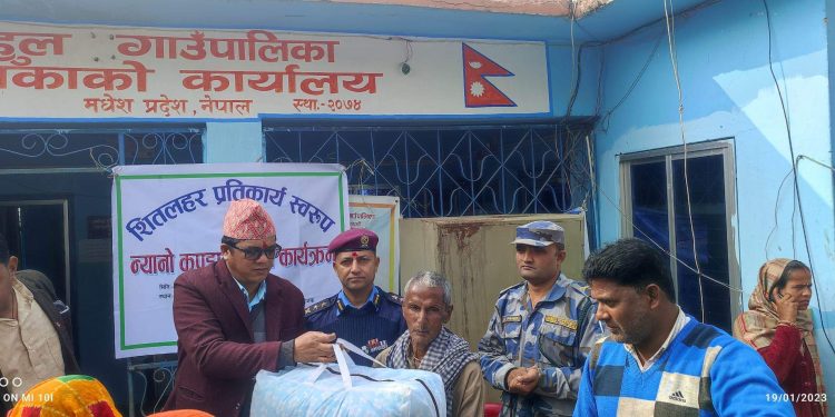 बलानबिहुलमा फाईवर सिरक वितरण