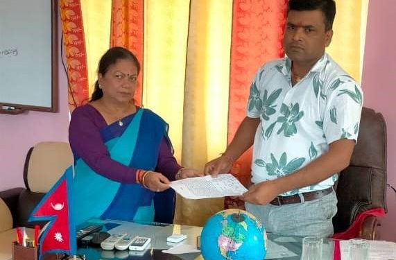 लहानको कर्मचारीहरुले किन बुझाए ज्ञापन पत्र ? पुरा जानकारी प्राप्त गर्न यो सामाचार पढ्नुहोस् ।