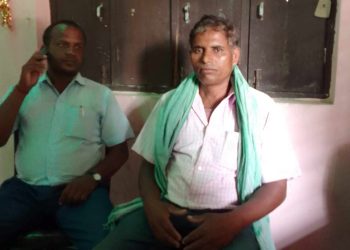 वडा अध्यक्षले नवराजपुरमा मनोपोली ढंगले घर भत्काउदै गरेको स्थानीयको आरोप