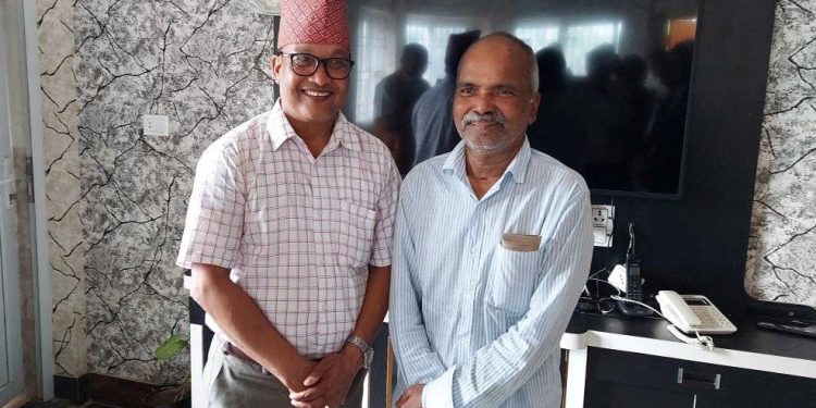 पूर्व मेयरलाई स्वास्थ्य लाभको कामना