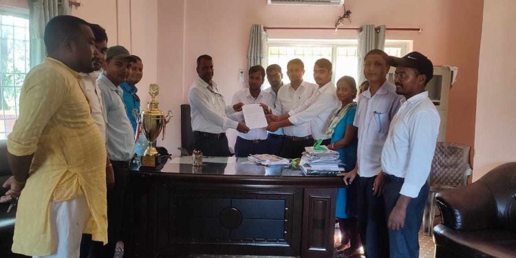 माग पुरा नभए निजामती दिवस नमनाउने सरकारलाई चेतावनी