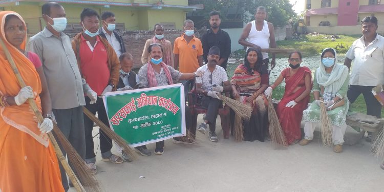 कृष्णटोलमा सरसफाइ सहित जनचेतना मूलक कार्यक्रम संचालन